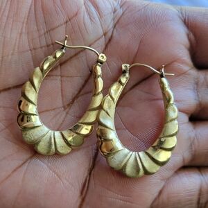 Real! 14kt Gold Shrimp Hoop Earrings